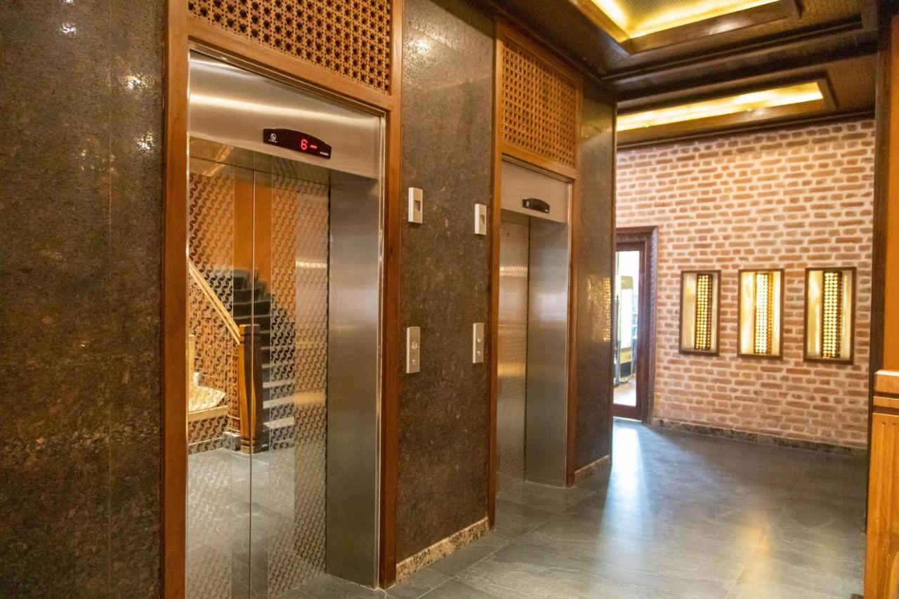 Basera Boutique Hotel Kathmandu Exterior photo Elevators at the hotel